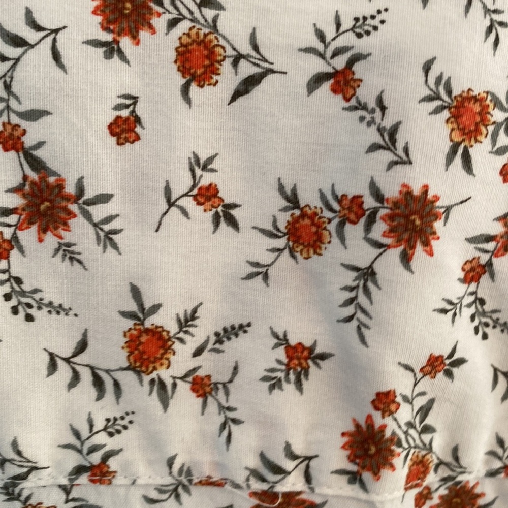 Abercrombie / White Floral Button-up / Small (Super Slim) - Picture 4 of 8